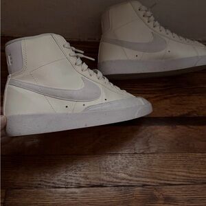 Nike Cream Blazers High-Top Sneakers US Size 7